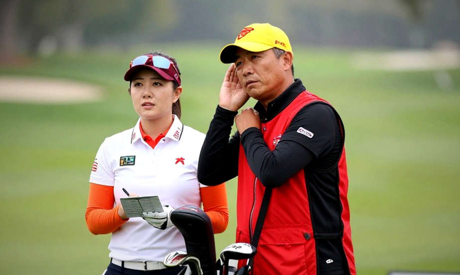 Cú -35 của Matsuyama ở Kapalua và khoản nợ chưa trả của golf Nhật