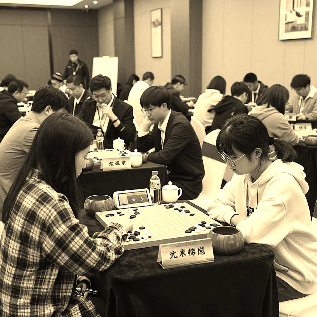 GCL 2026: Carlsen thua Firouzja sau 49 nước, và đồng hồ mới là người kể chuyện